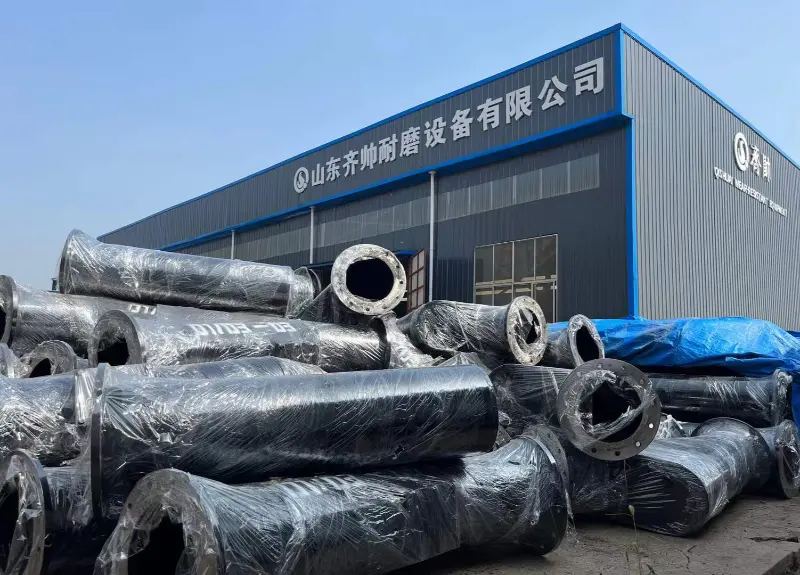 Shandong Qishuai lager omhyggelig Bimetal Wear Composite Tubes, med flere produktserier som styrker industrielle slitestyrkeoppgraderinger.